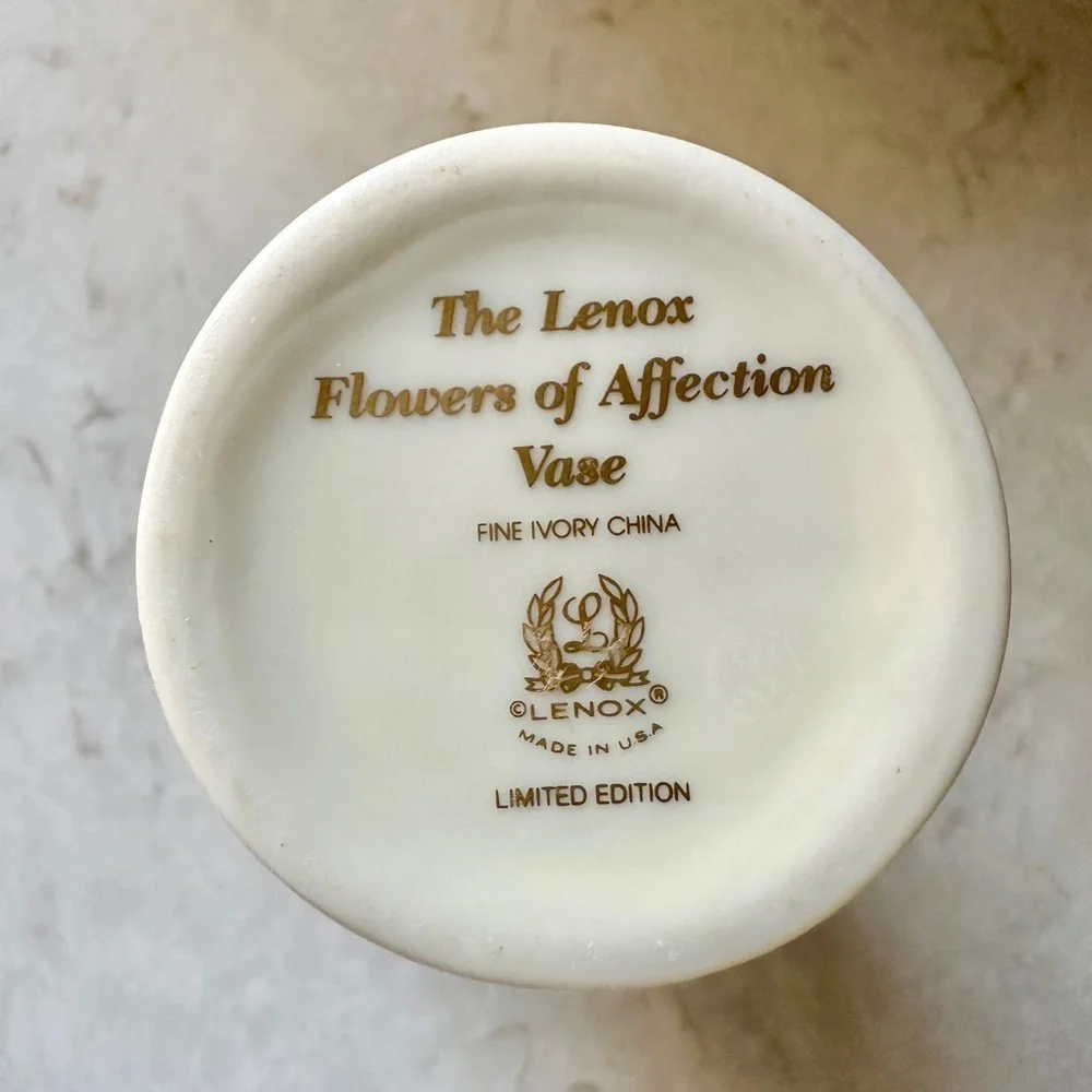 LENOX, “FLOWERS OF AFFECTION” VASE. PART OF A LIMITED EDITION COLLECTION.